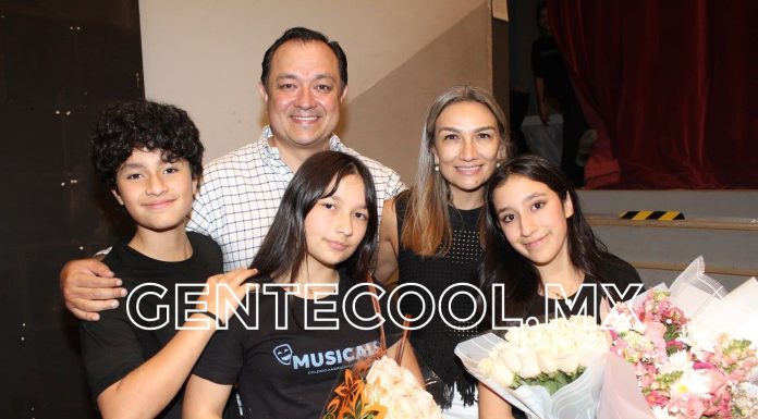 ¡Presentaron excelente producción de Frozen! Alumnos del CAX demostraron su capacidad histrionica.